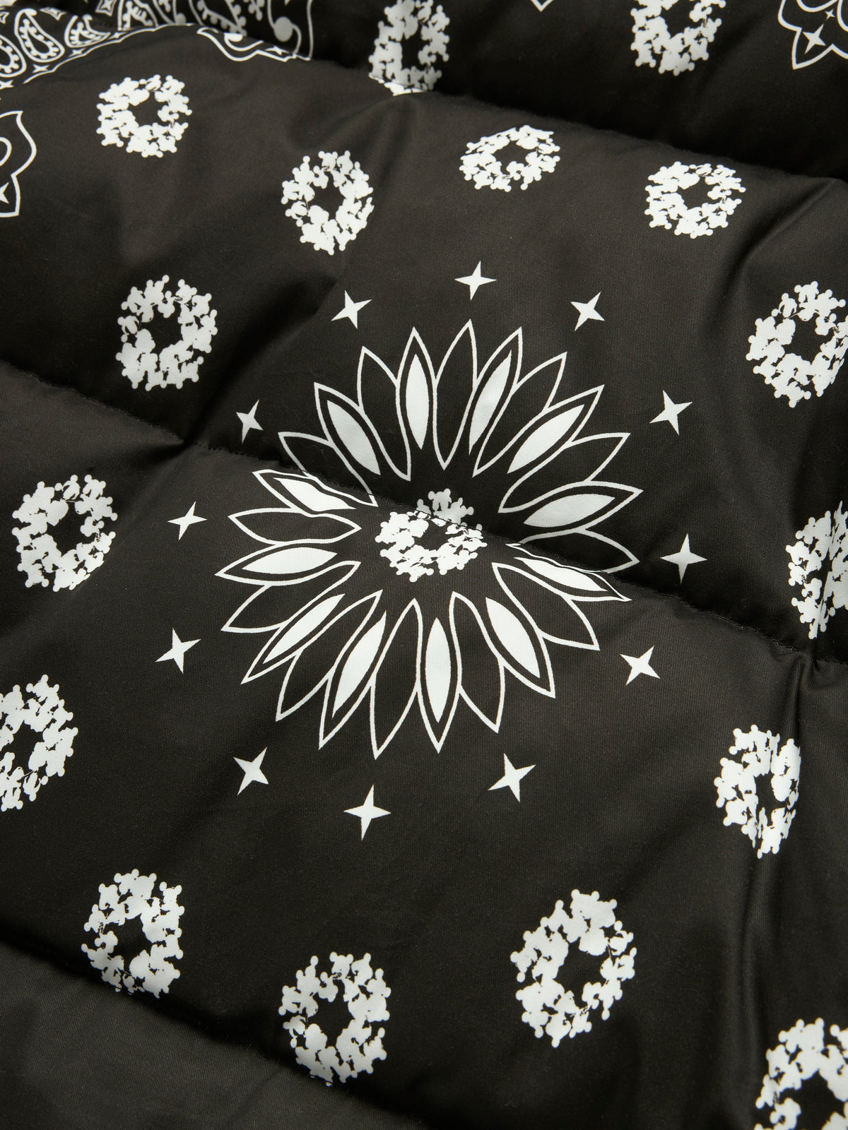 Cotton Wreath Paisley Puffer Jacket Black