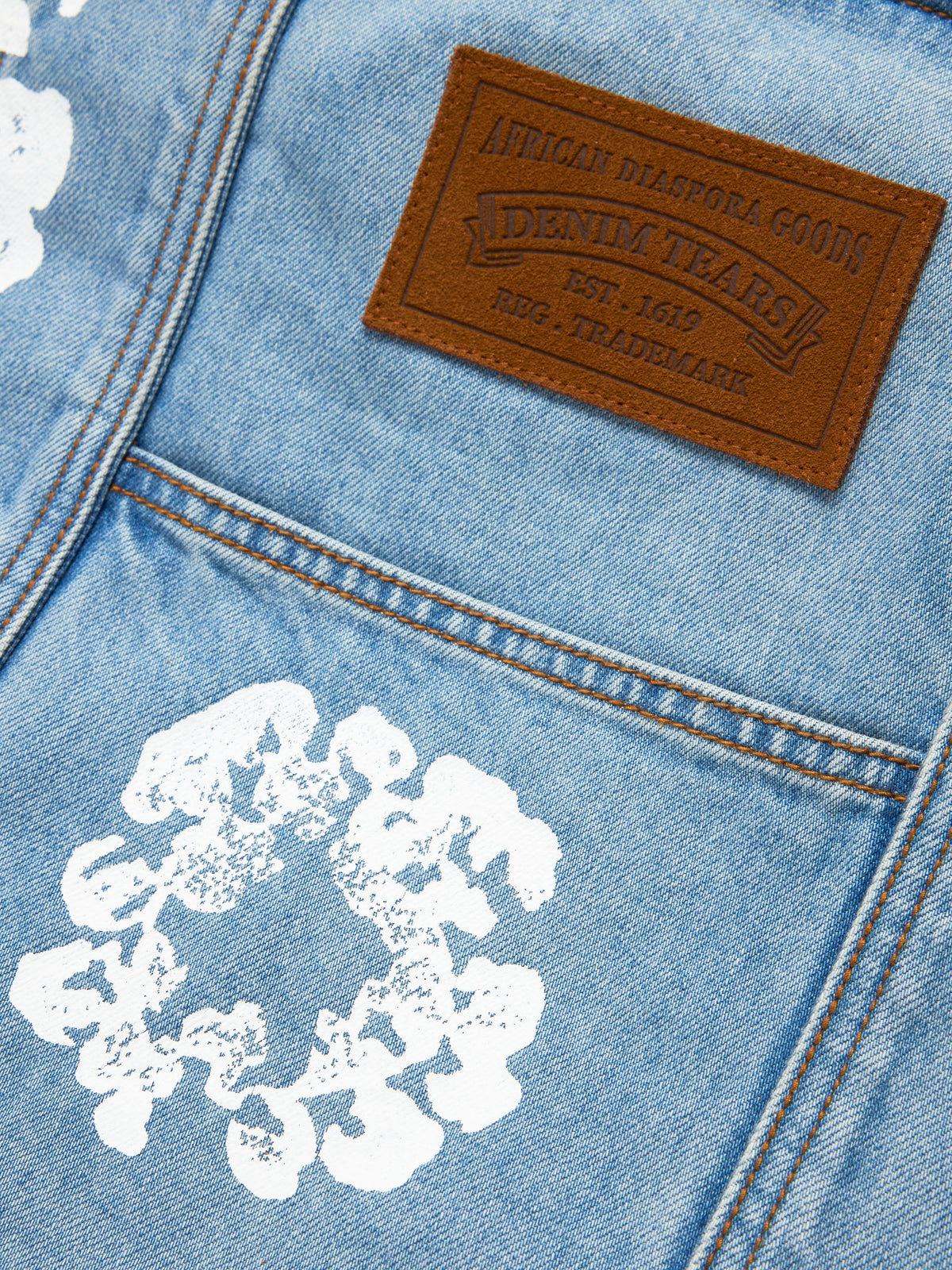 Cotton Wreath Light Wash Denim Tote Bag