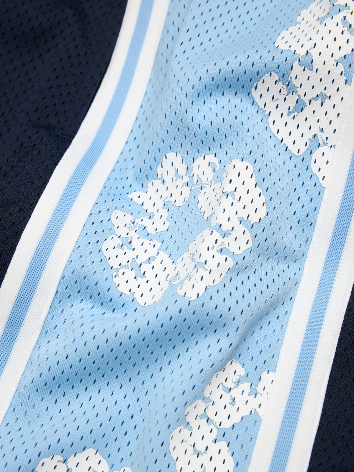 Cotton Wreath 90s Basketball Shorts Blue