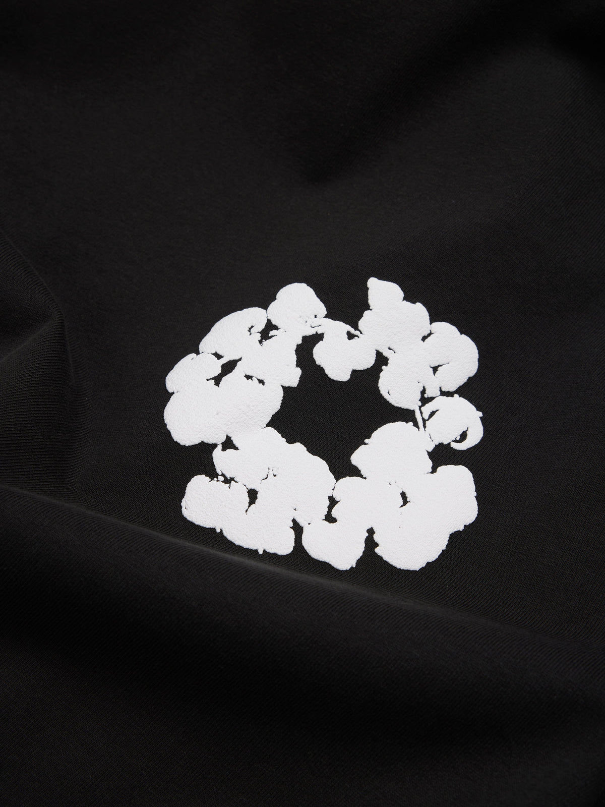 Cotton Wreath 2000s Tee Black