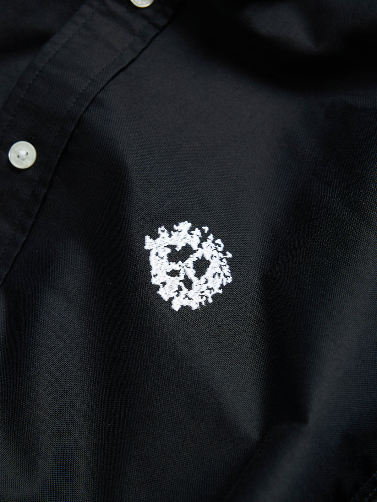 Peace Wreath Oxford Shirt Black