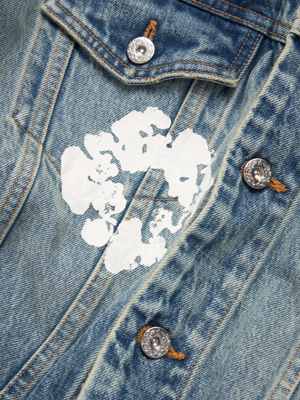 Cotton Wreath Denim Jacket Light Wash
